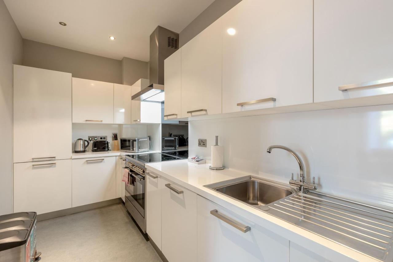 Destiny Scotland - Q-Residence Единбург Екстер'єр фото