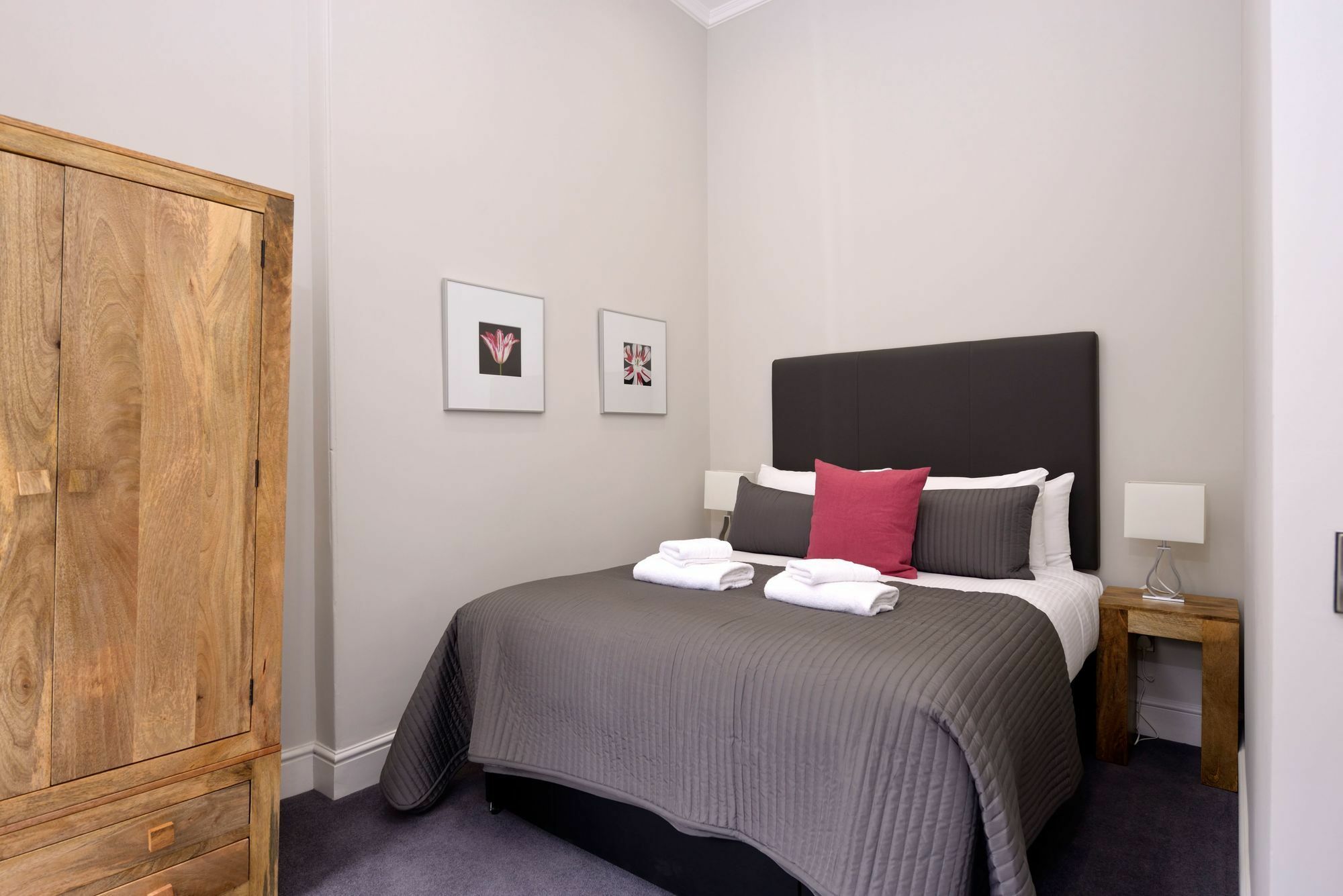 Destiny Scotland - Q-Residence Единбург Екстер'єр фото