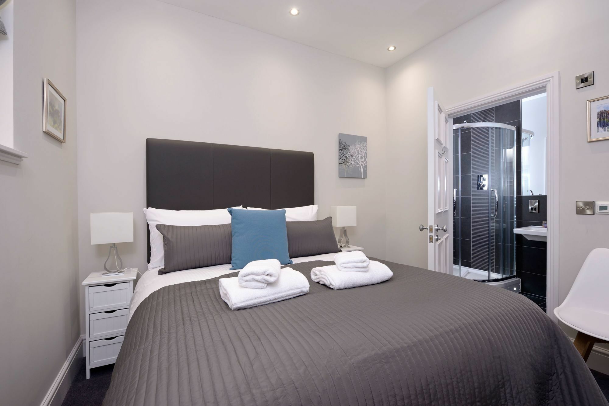 Destiny Scotland - Q-Residence Единбург Екстер'єр фото